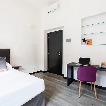 Residenza Vaticano By Hili